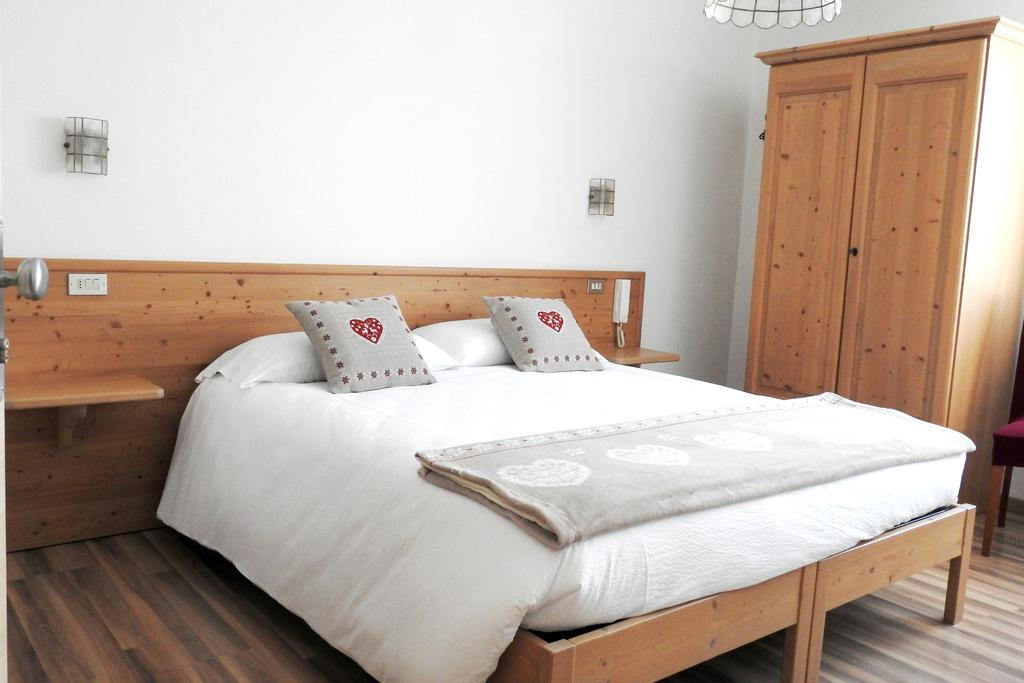 Casa Salvaterra Affittacamere Пинцоло Экстерьер фото