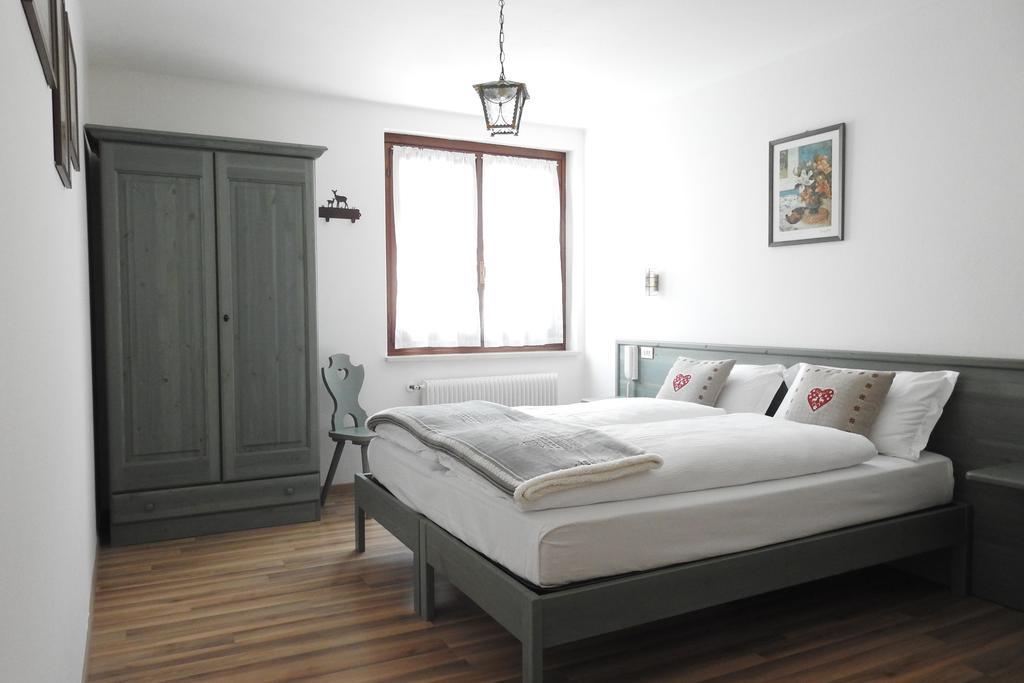Casa Salvaterra Affittacamere Пинцоло Экстерьер фото